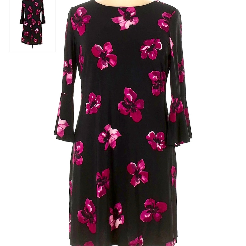Tommy Hilfiger dress with 3/4 sleeves. Nearly new, only worn once!